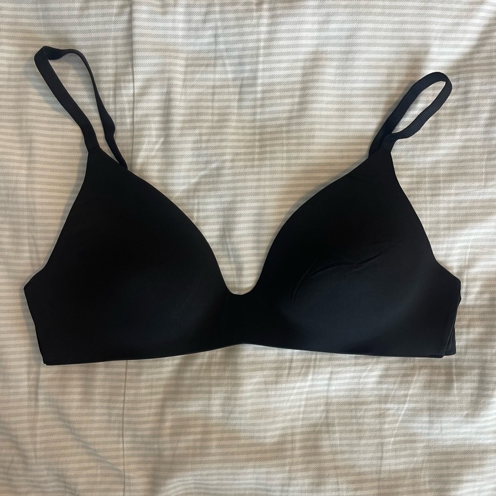 NWOT Victoria Secret T-Shirt Bra